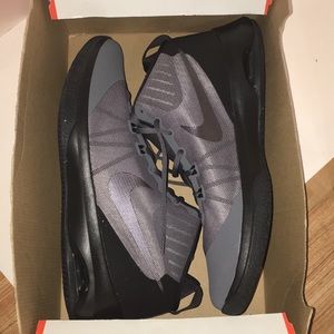 Nike Air Versatile NBK
